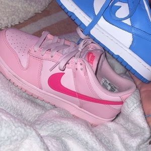 Triple pink barbie dunk